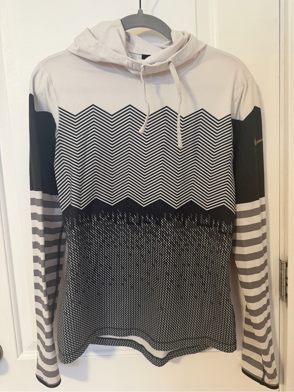 Nike Pro Hyperwarm Dryfit Engineered Print Hoodie - Size Medium - Picture 2 of 10